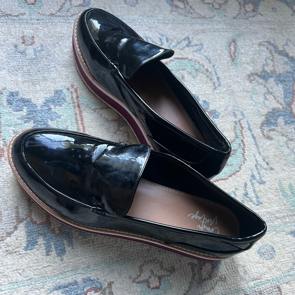 US 9.5 EUR 40.5 Black Patent Look Loafers for Fall Winter